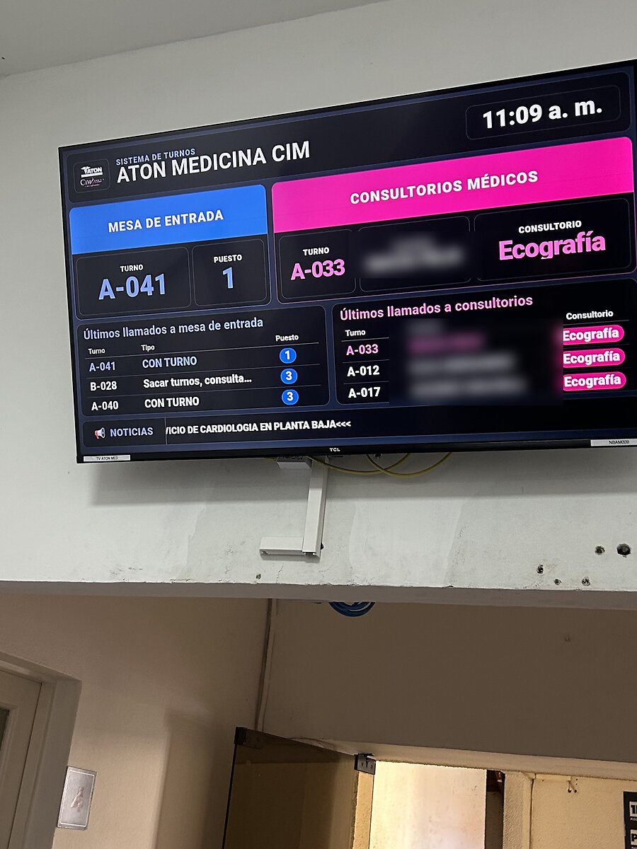 Pantalla de consultorios médicos en ATON Medicina CIM